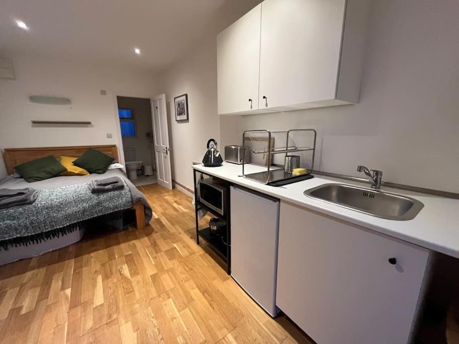 Garden Studio In Bradford On Avon Экстерьер фото